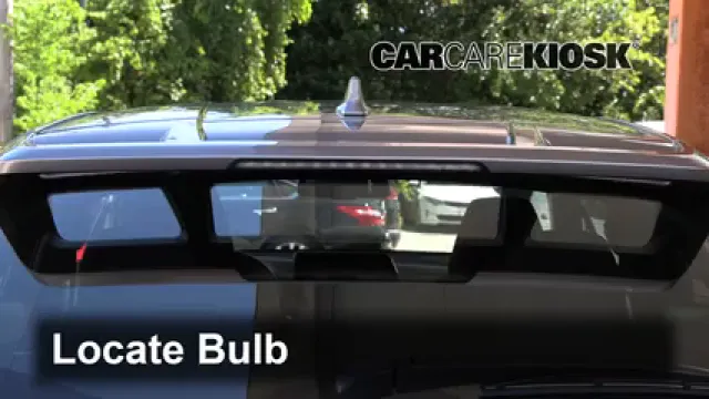 2018 Toyota C-HR XLE 2.0L 4 Cyl. Éclairage Feu de freinage central (remplacer l'ampoule)